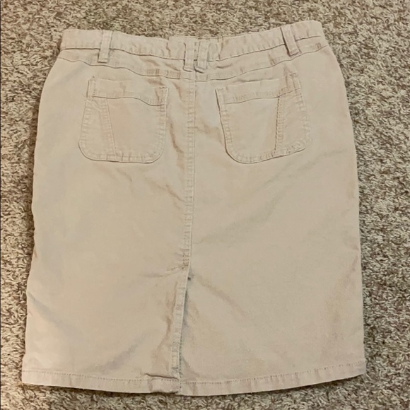 Cream corduroy Old Navy skirt, size 4 - Picture 2 of 3